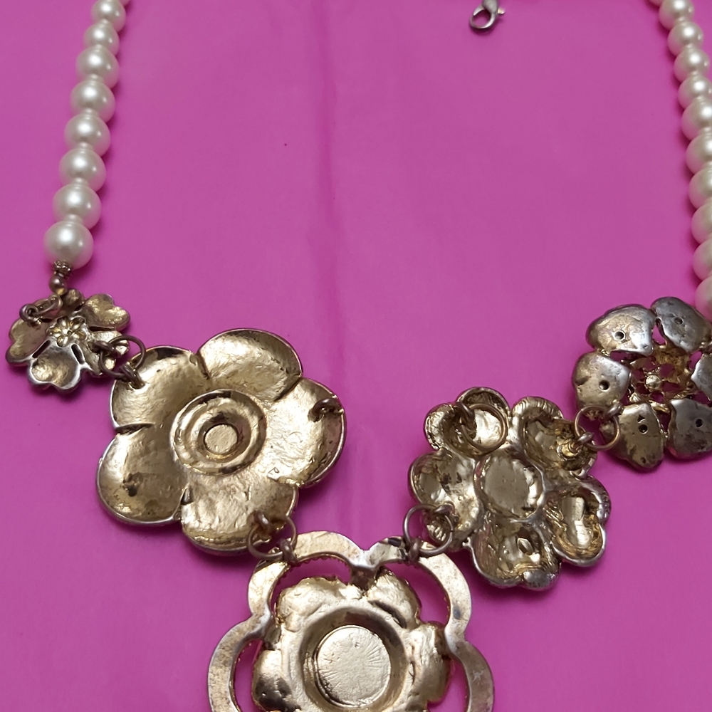 Nice Necklace - Picture 7 of 8
